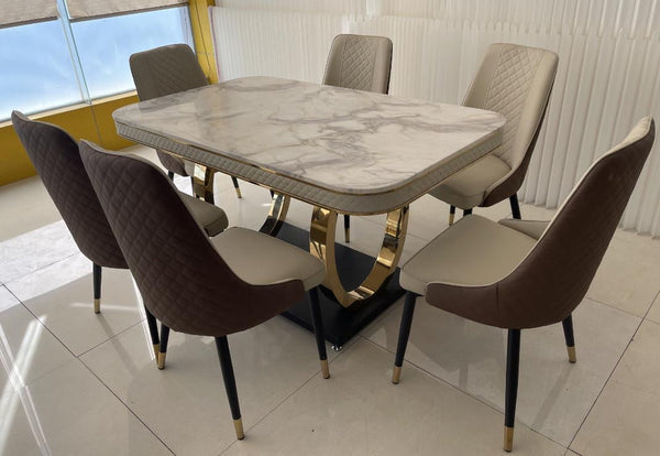 Salle à Manger — Marbre Crème Veiné Doré